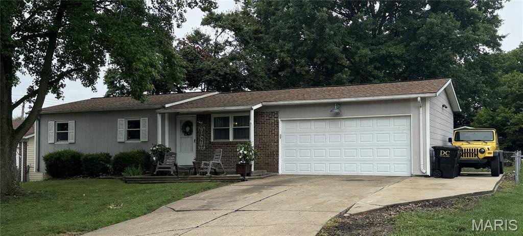 15 Junction DR, Old Monroe, MO 63369