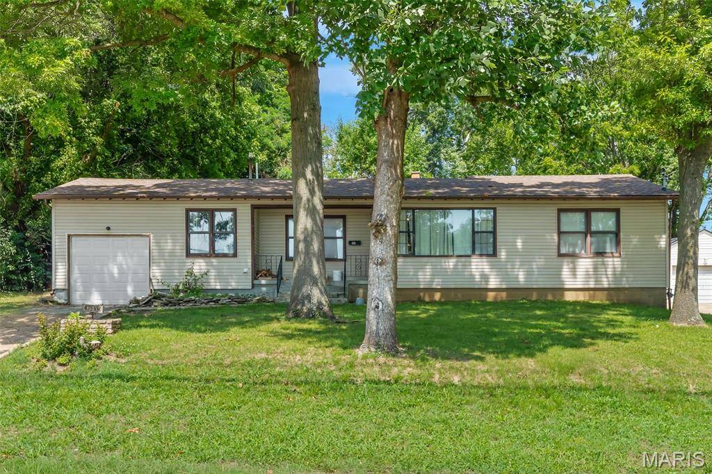435 N Main ST, St Clair, MO 63077