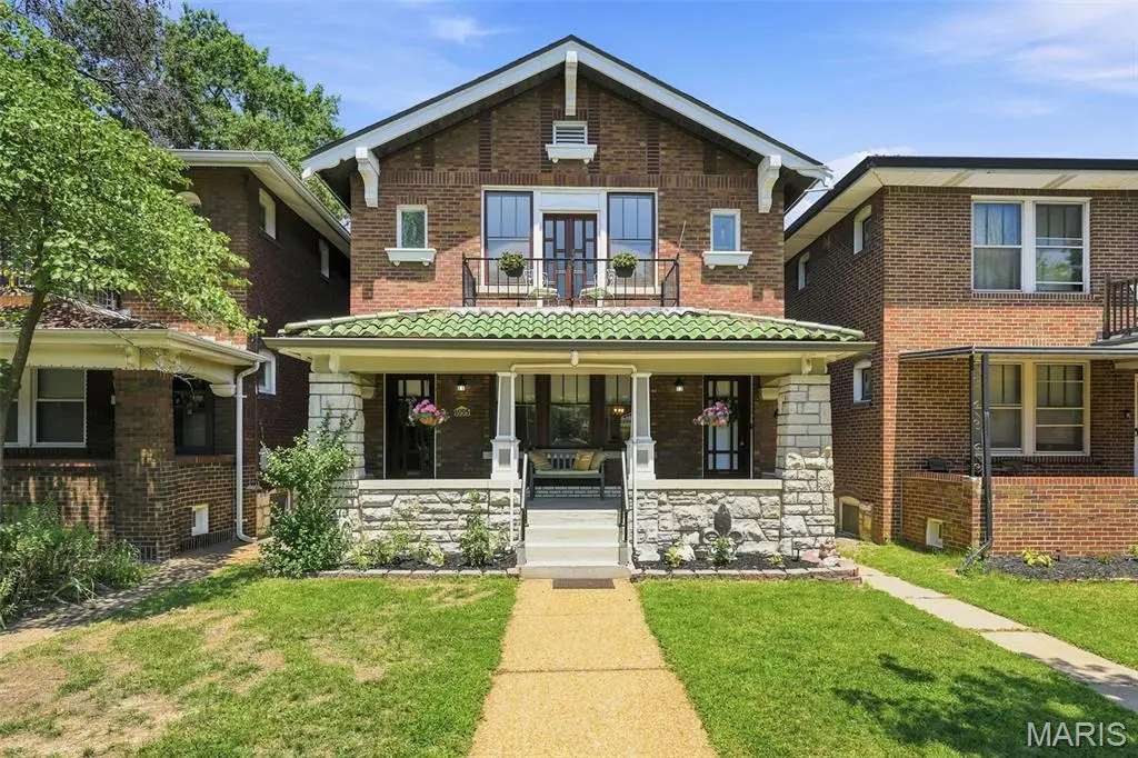 4995 Tholozan AVE, St Louis, MO 63109