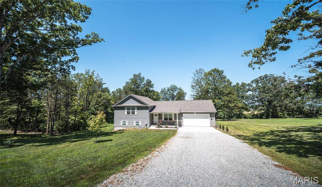4715 Tillman TRL, Farmington, MO 63640