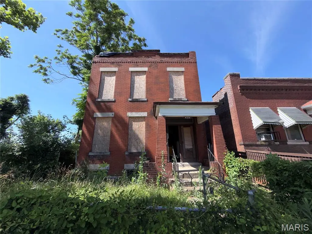 4314 Penrose ST, St Louis, MO 63115