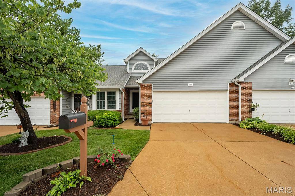 308 Kehrs Mill Bend CT, Ballwin, MO 63011