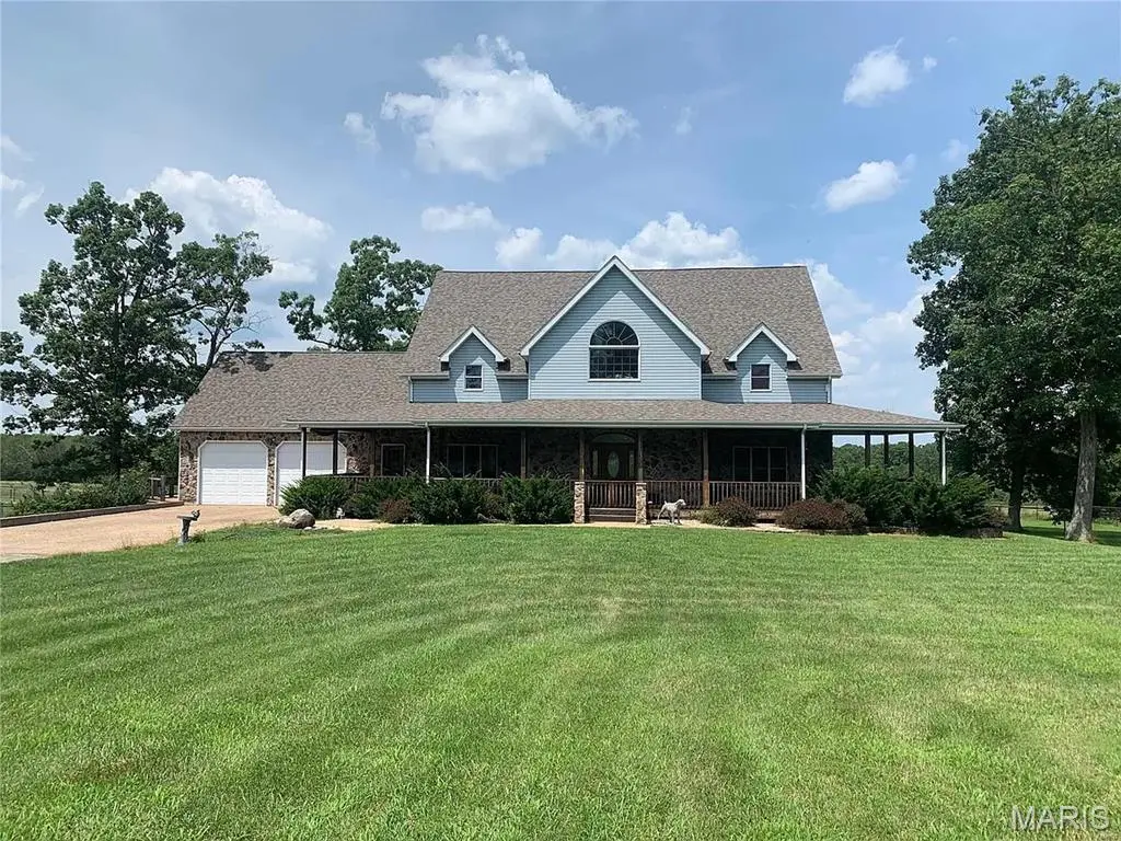292 Highway F, Cuba, MO 65453