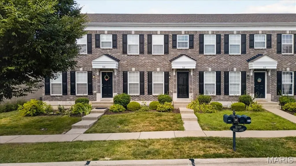 318 Shady Rock LN, O'fallon, MO 63368