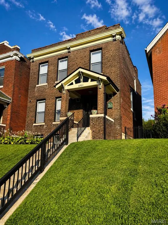 5721 Pennsylvania AVE, St Louis, MO 63111