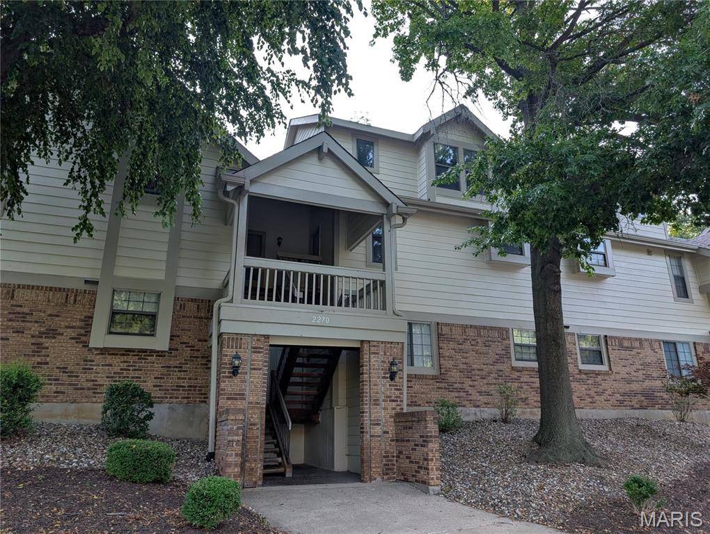 2270 Rule AVE #D, Maryland Heights, MO 63043