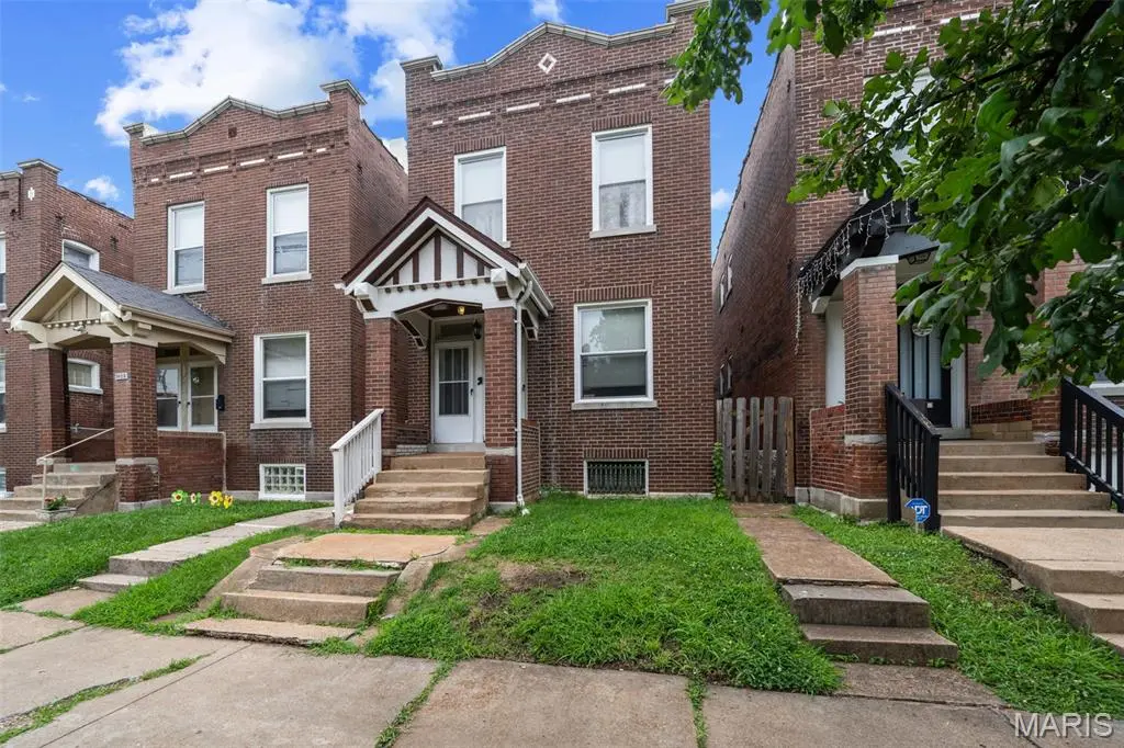 3630 Bamberger AVE, St Louis, MO 63116