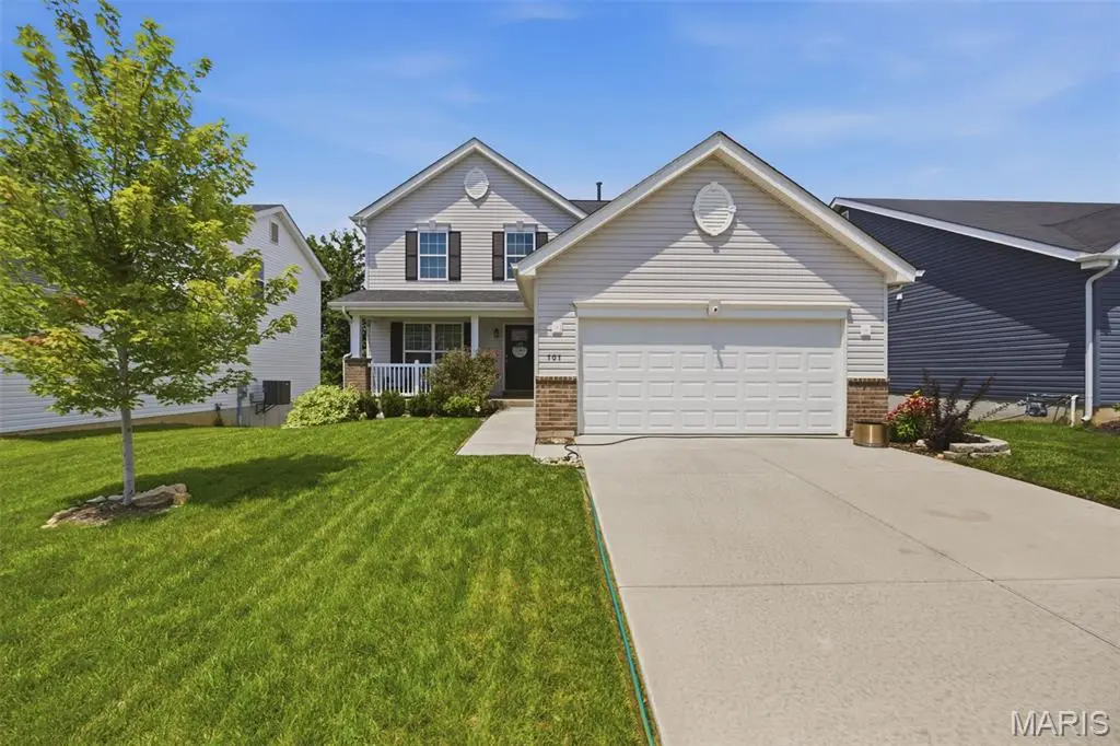 707 Switchgrass DR, Wentzville, MO 63385