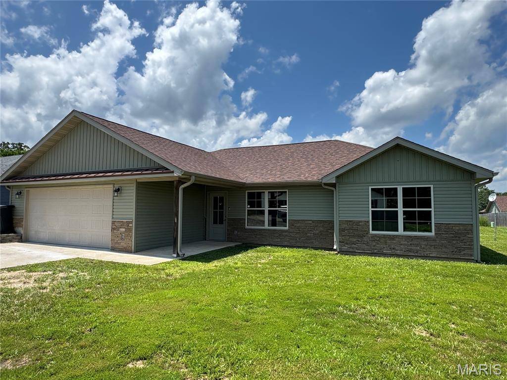152 Mesa DR, Waynesville, MO 65583