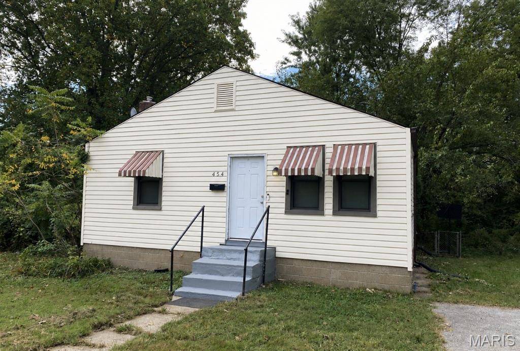 454 Northridge DR, Riverview, MO 63137