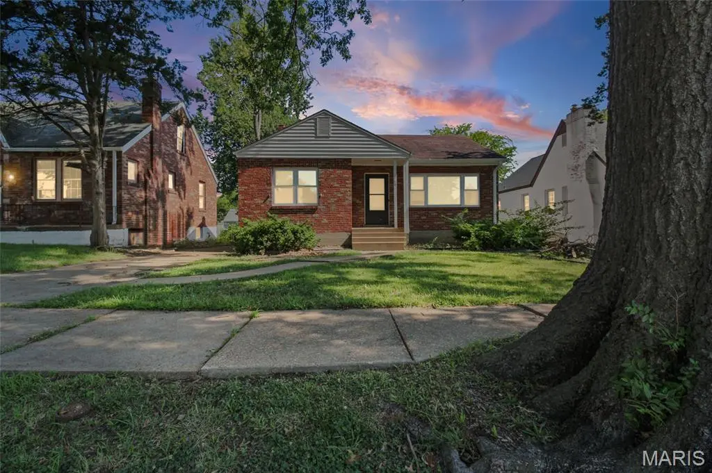 6949 Melrose Ave. AVE, University City, MO 63130