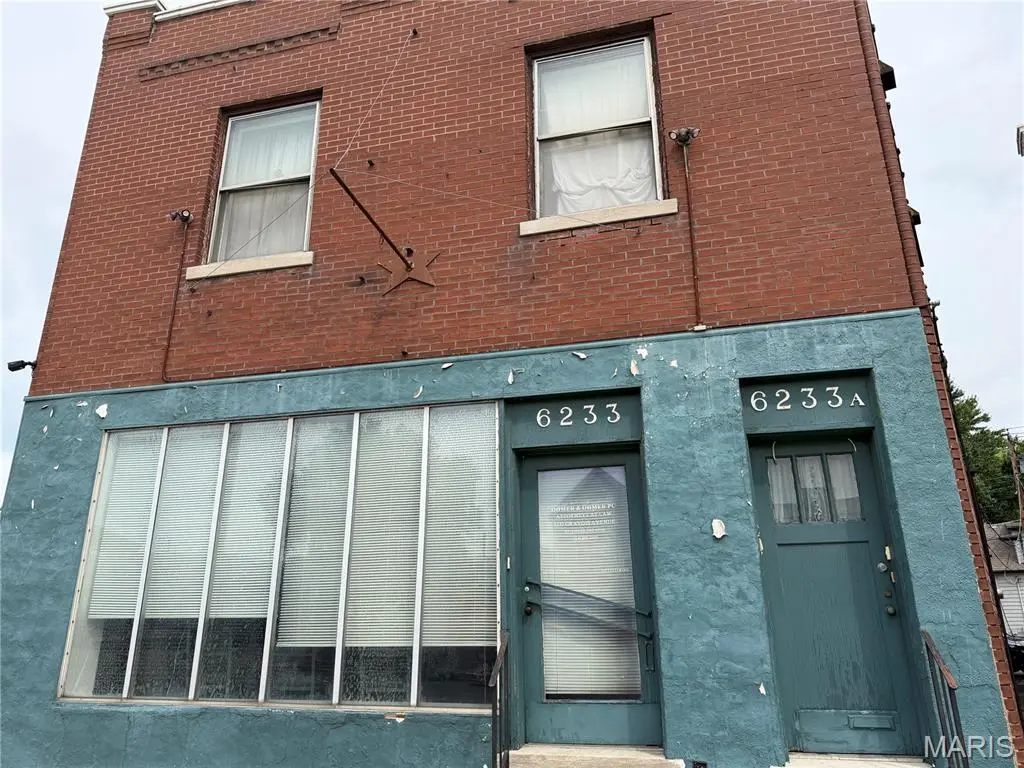 6233 Gravois AVE, St Louis, MO 63116