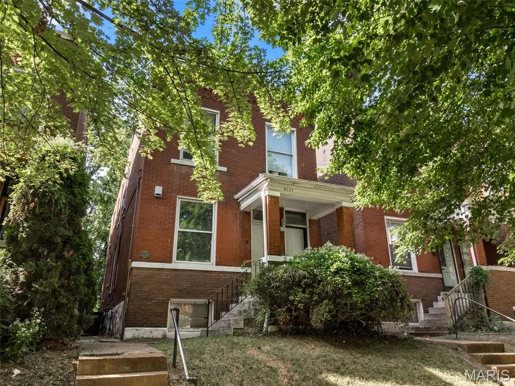 4637 Oregon AVE, St Louis, MO 63111