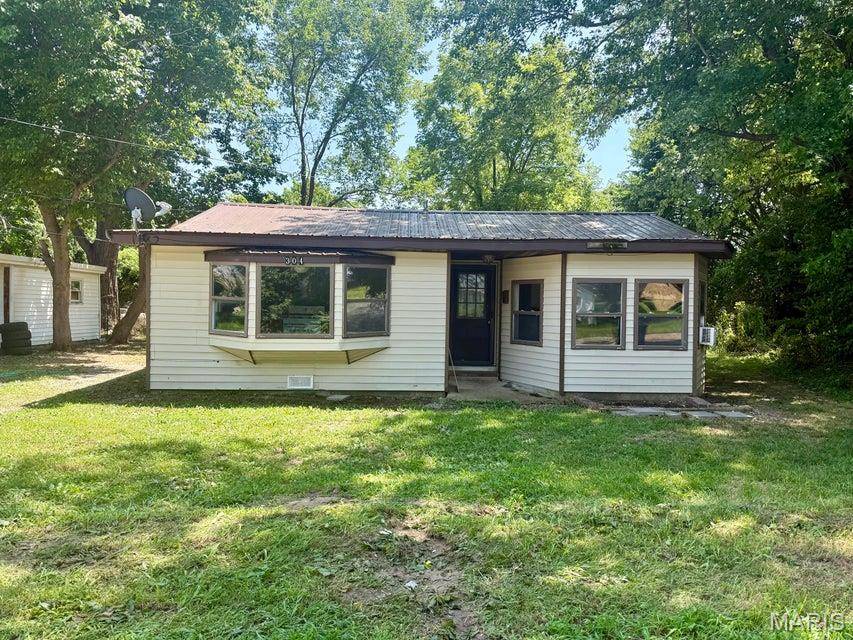 304 Ozark ST, Houston, MO 65483