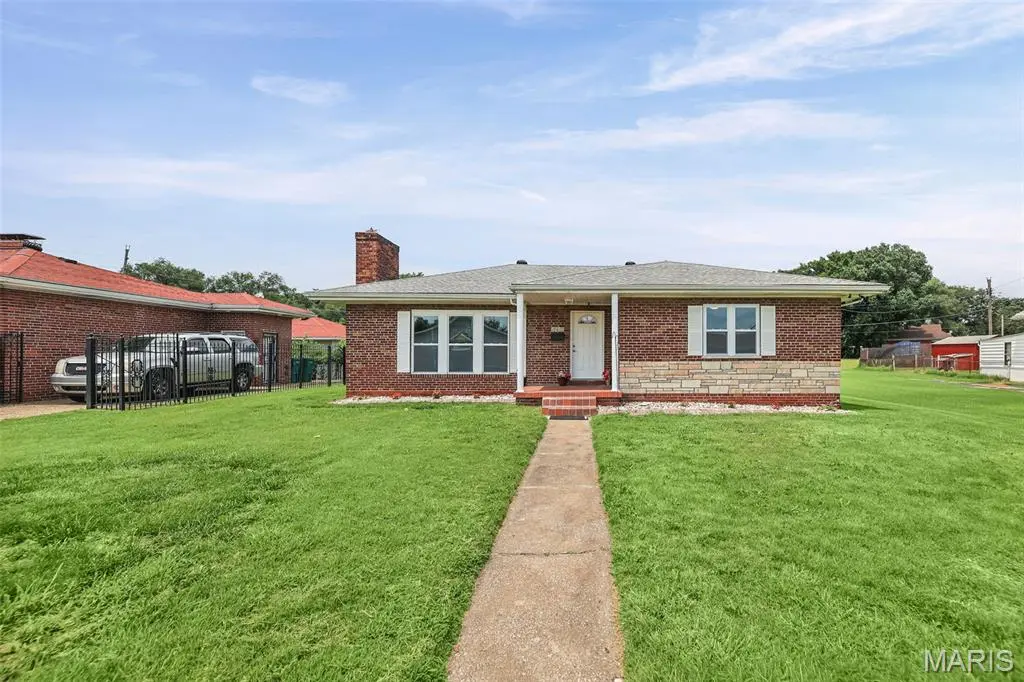 2917 Louisiana BLVD, East St Louis, IL 62205
