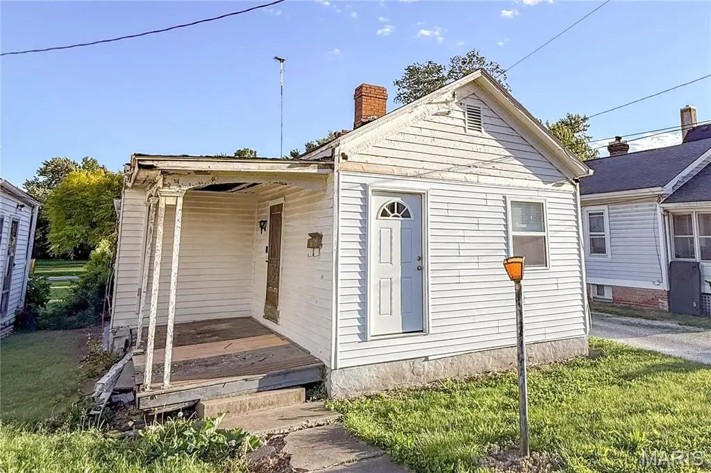 321 E Beecher AVE, Jacksonville, IL 62650