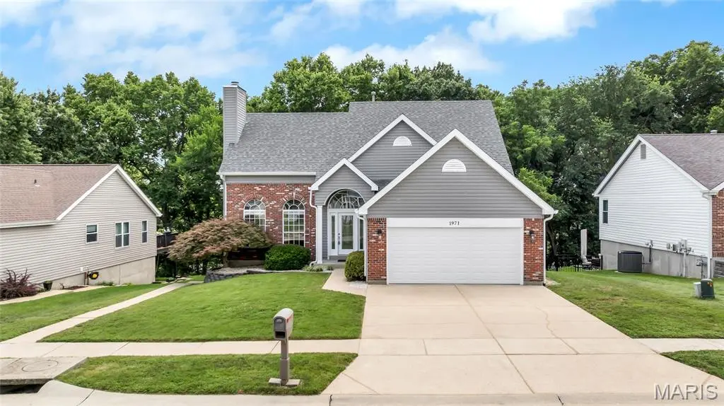 1971 Fox Pointe DR, Arnold, MO 63010