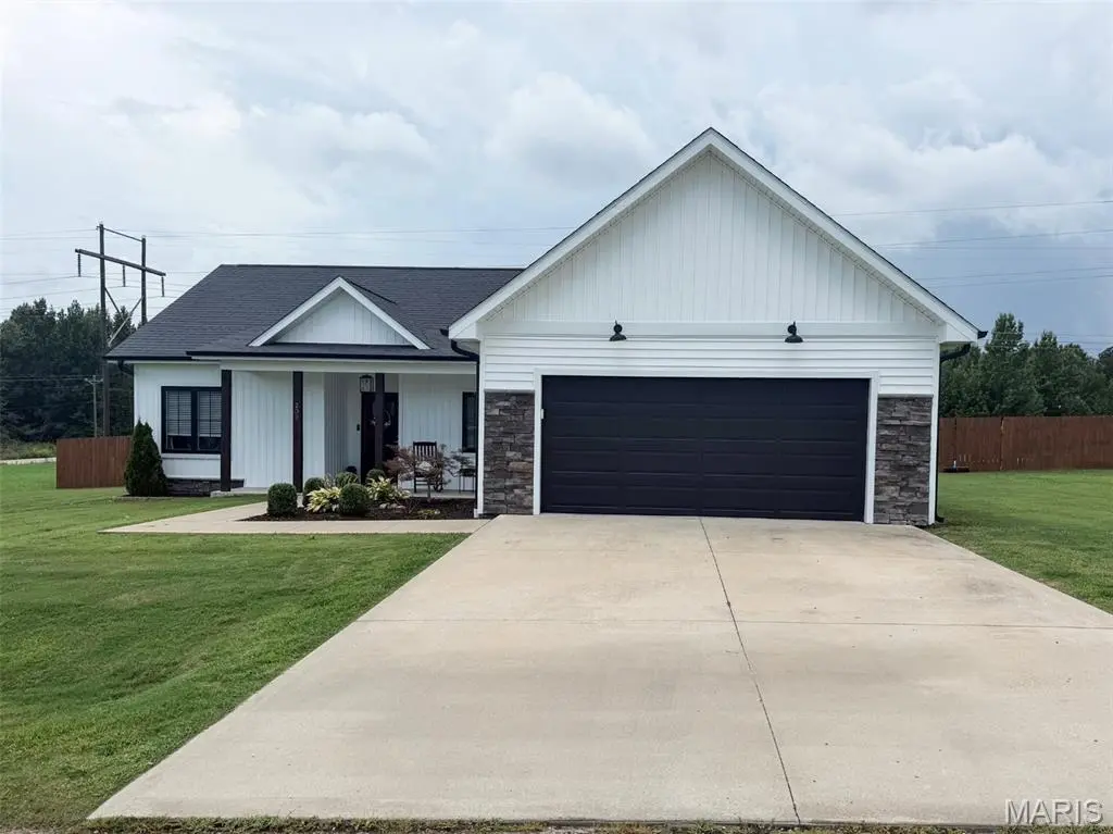 205 Berkshire, Poplar Bluff, MO 63901