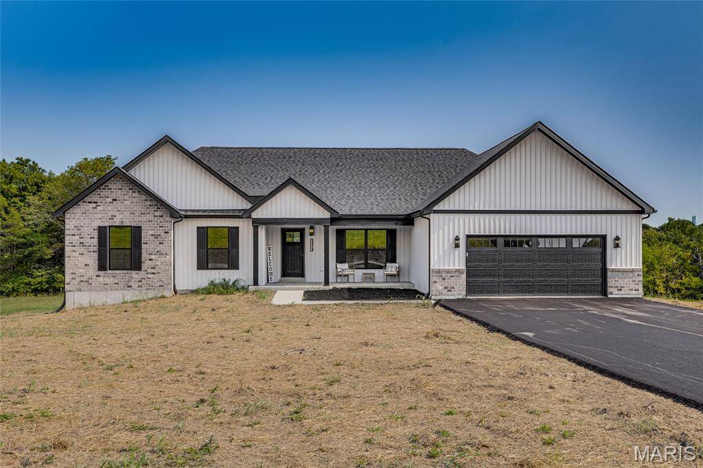 4313 Whispering Woods RD, Farmington, MO 63640