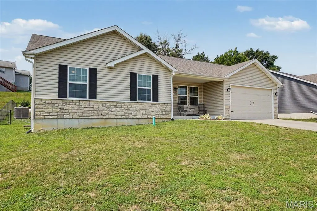 1023 Wrigley CIR, Warrenton, MO 63383