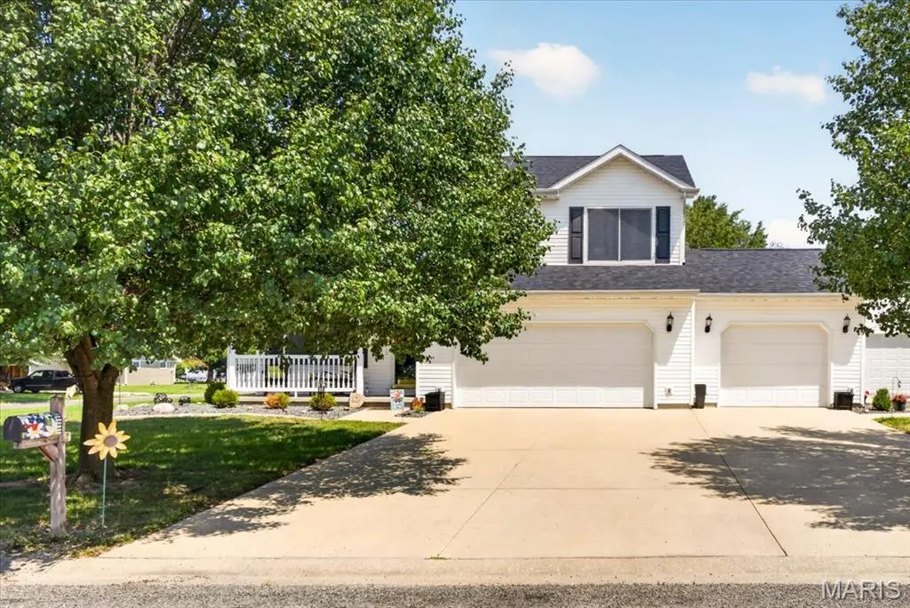 502 E Ash ST, Okawville, IL 62271
