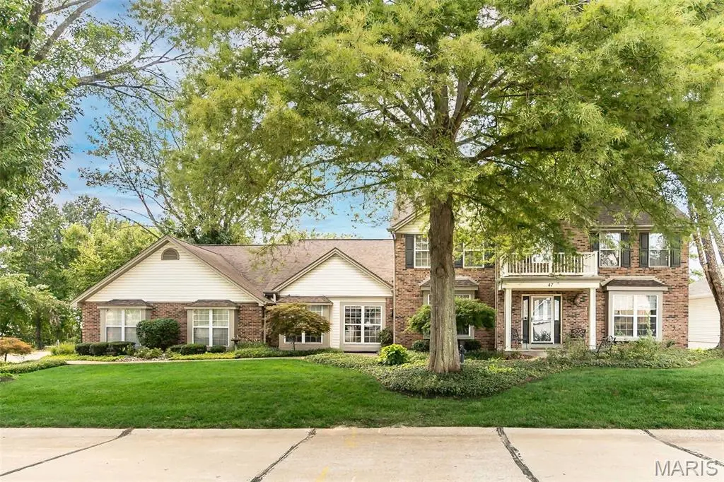 47 Fox Meadows CT, St Charles, MO 63303