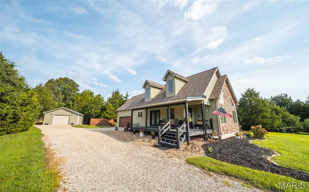 14795 Private Drive 1122, St James, MO 65559