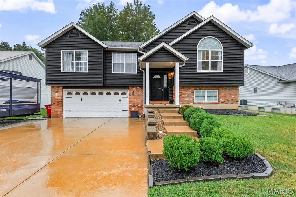 104 Williamsburg DR, Crystal City, MO 63019