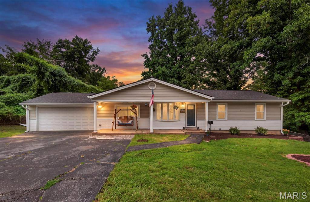 10800 Hobday AVE, St Ann, MO 63074