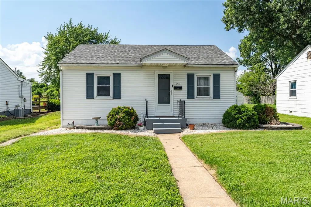 2633 Center ST, Granite City, IL 62040