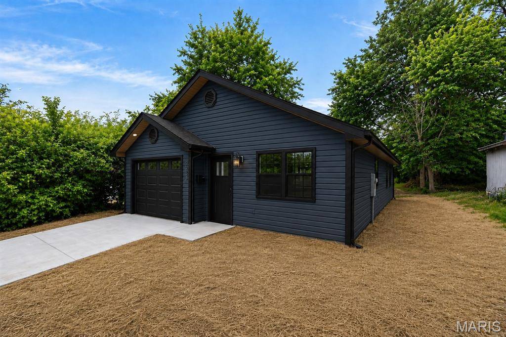 445 Polk ST, Lebanon, MO 65536