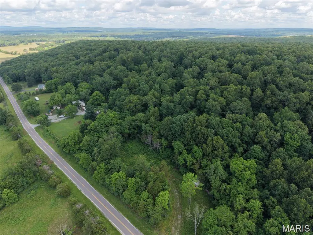 736 H HWY, Unincorporated, MO 63640