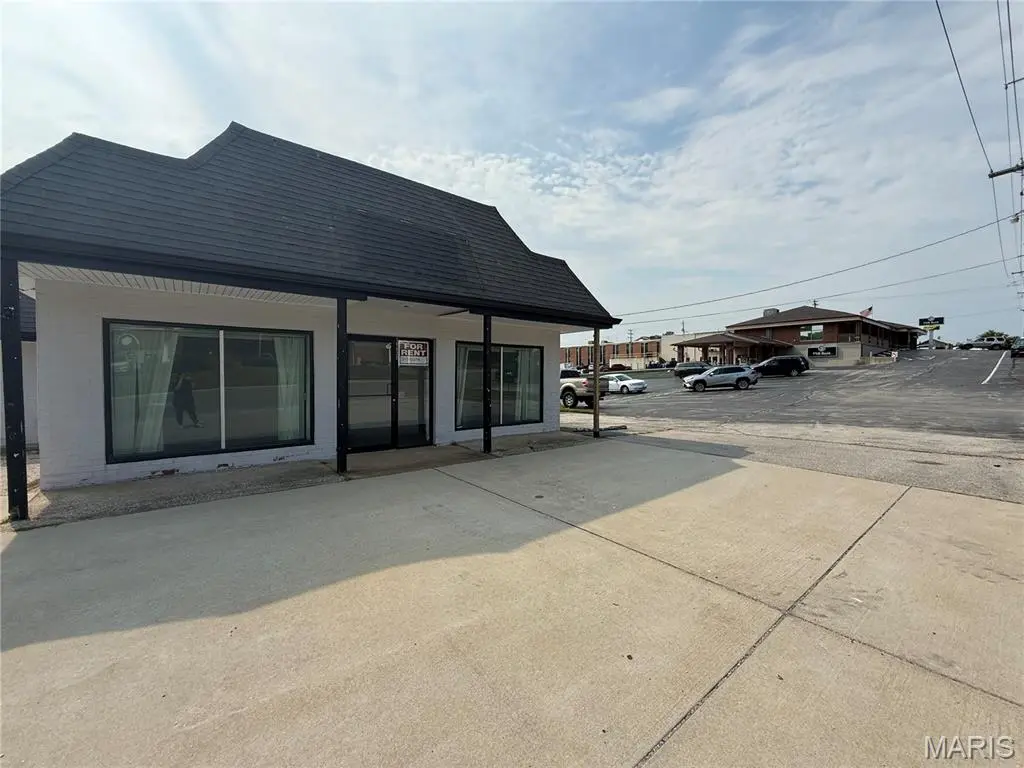 10639 Business 21, Hillsboro, MO 63050
