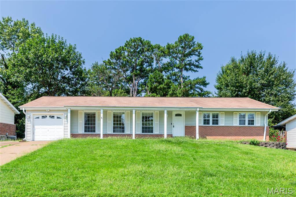 1223 Cedar Ridge DR, Unincorporated, MO 63146