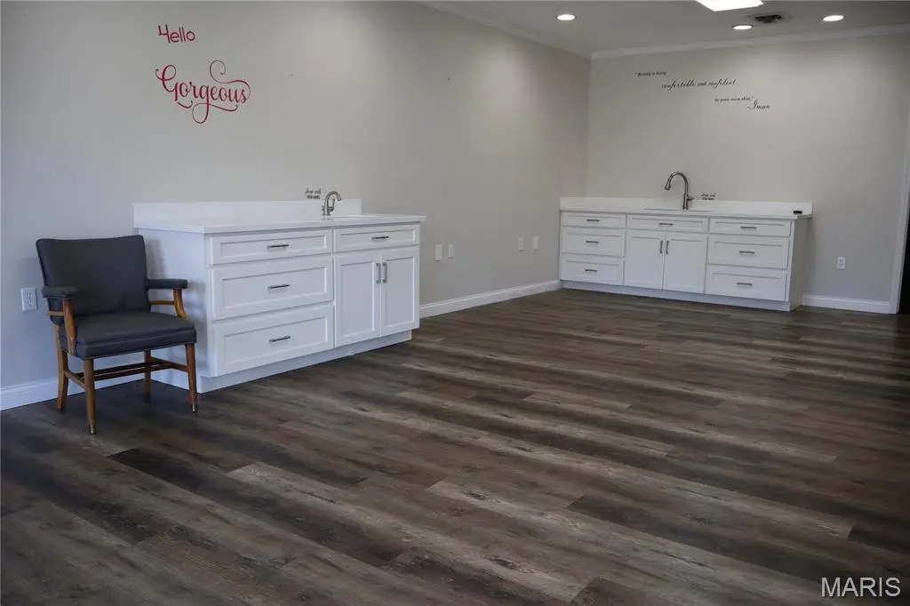 1469 N Kingshighway ST, Cape Girardeau, MO 63701