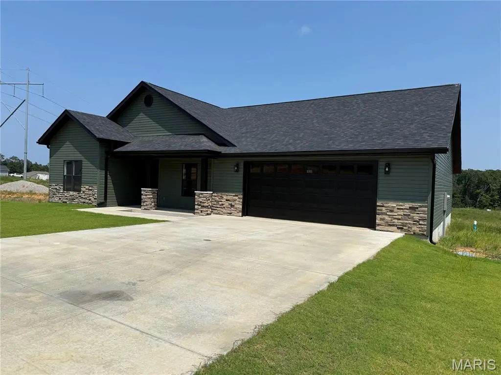 326 Kearbey DR, Poplar Bluff, MO 63901
