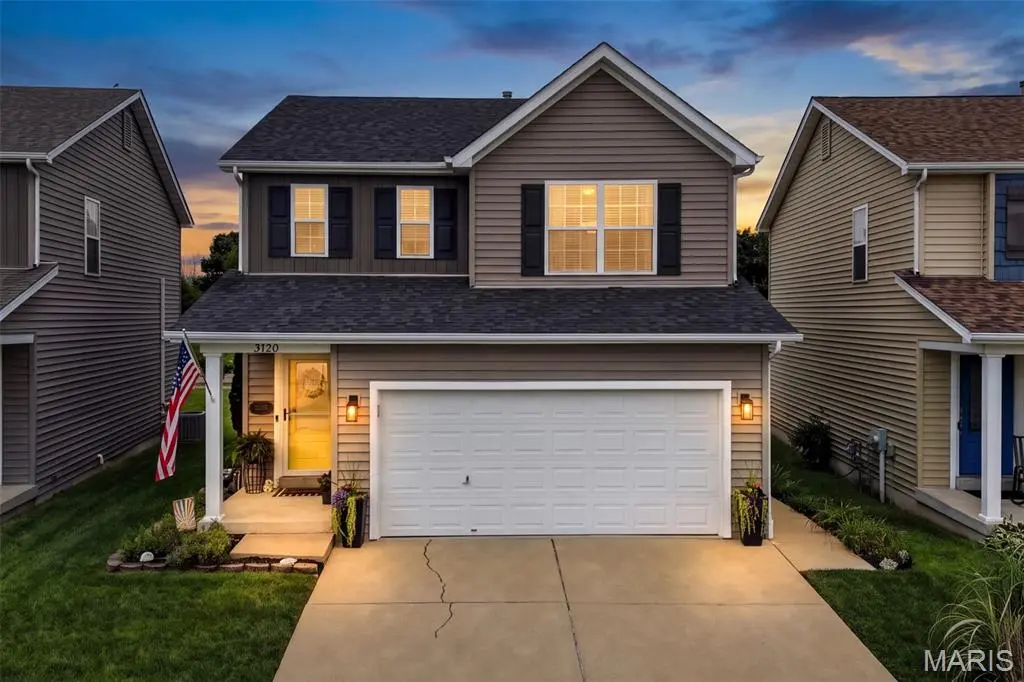 3120 Bentwater PL, St Charles, MO 63301