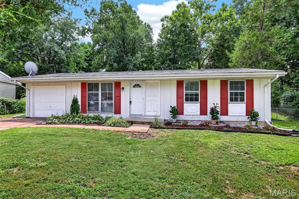 1110 Burgundy LN, Unincorporated, MO 63011