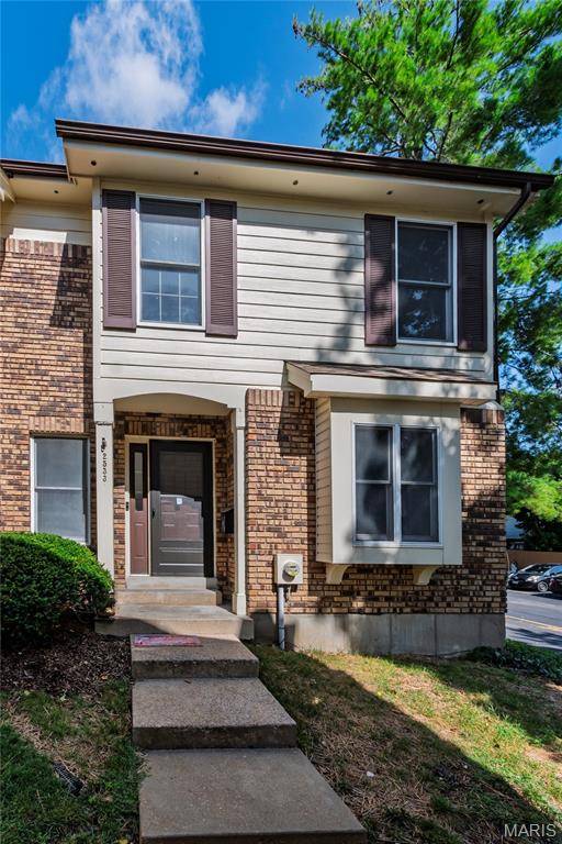 2533 Grayford WALK, St Louis, MO 63129