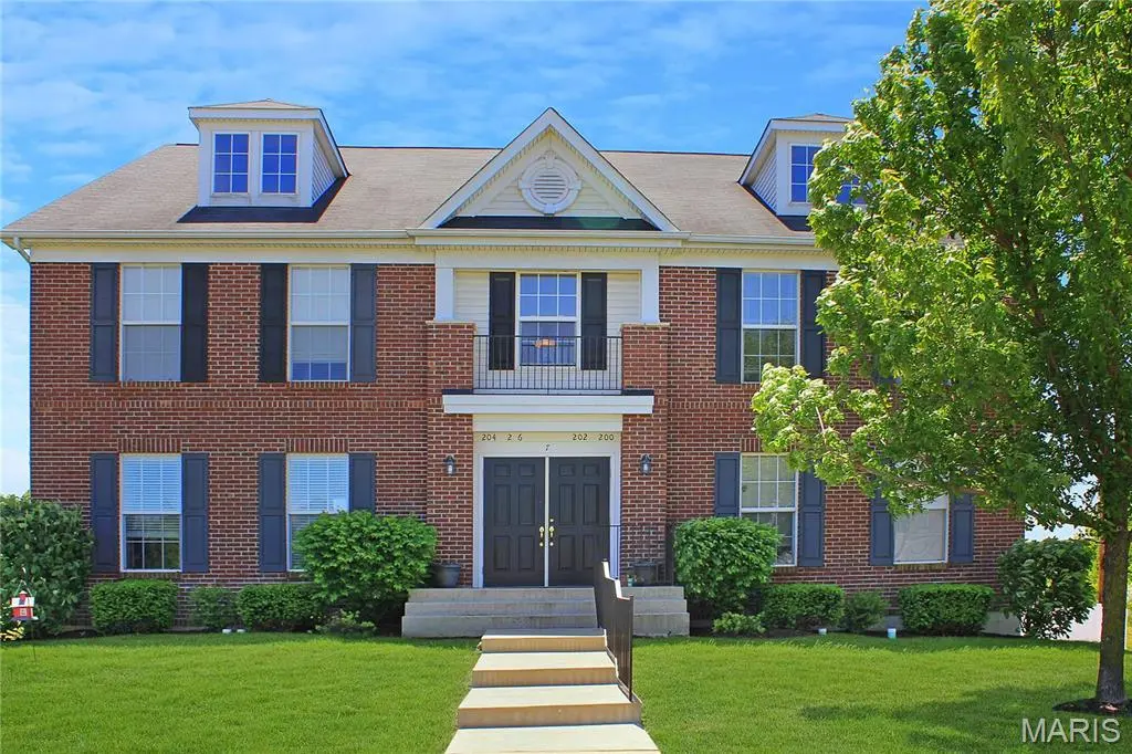 327 Stonewall Creek DR, Dardenne Prairie, MO 63368