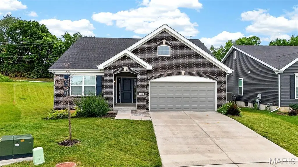 112 Creek Haven CT, Lake St Louis, MO 63367