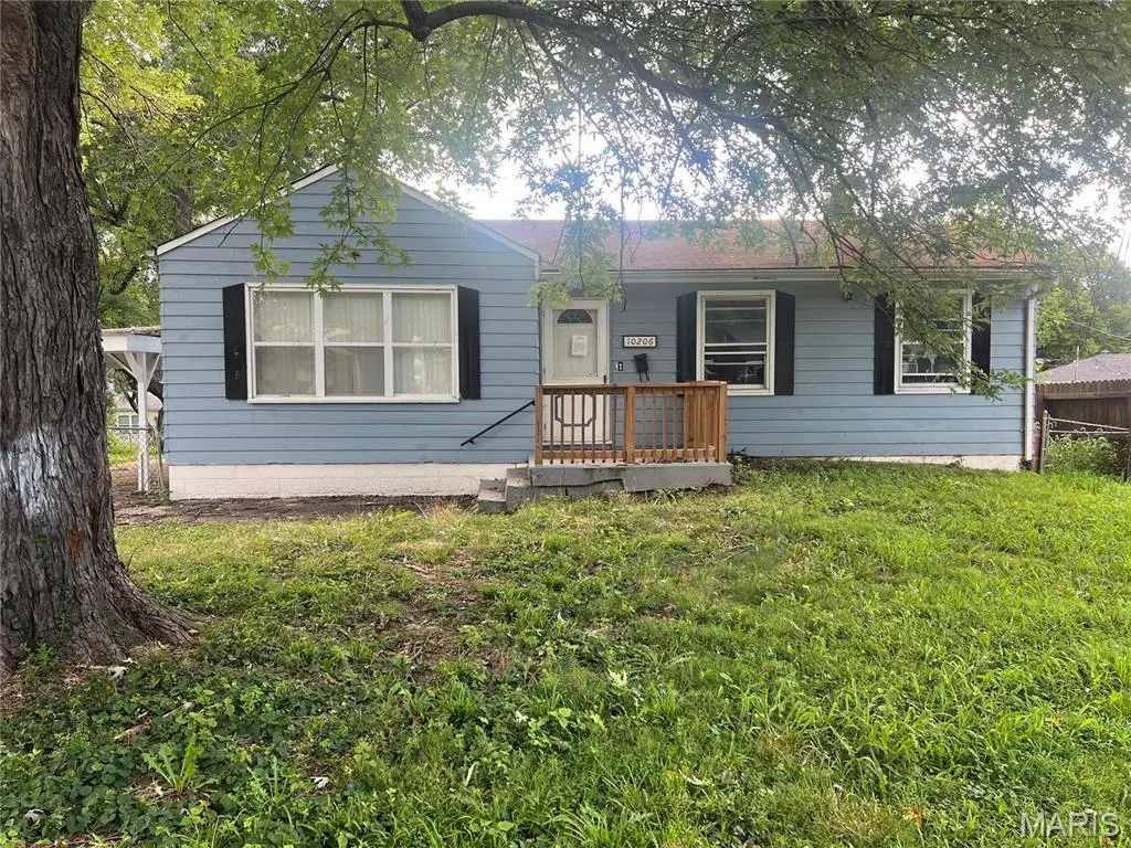 10206 Prince DR, St Louis, MO 63136
