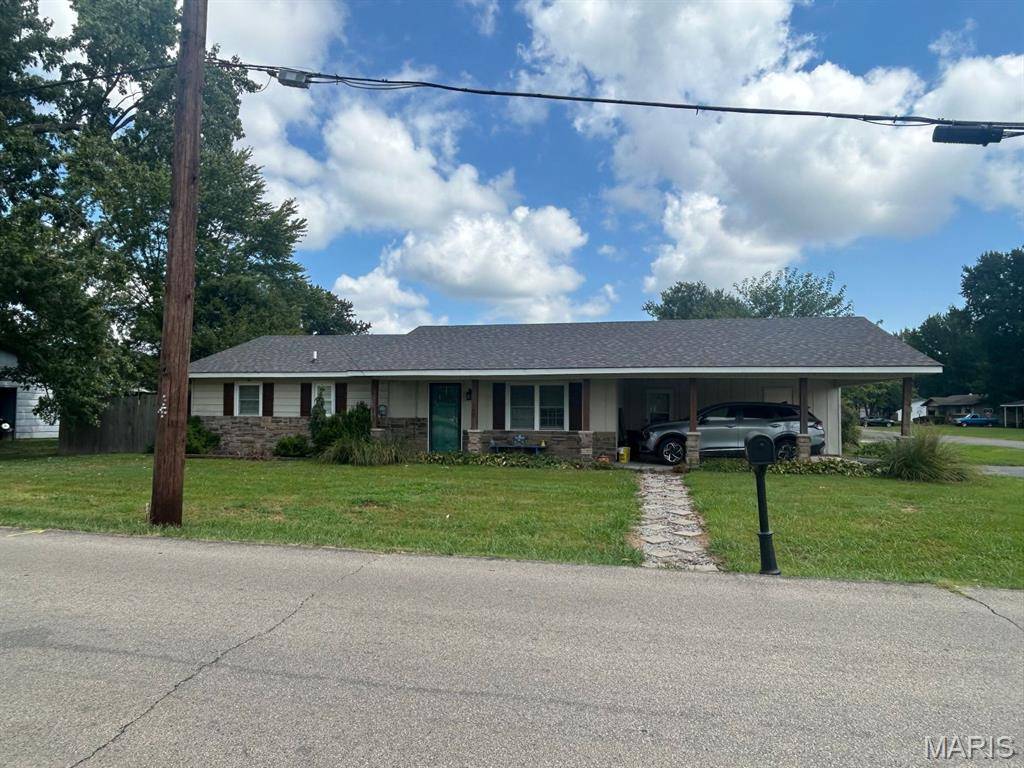 700 N Two Mile RD, Dexter, MO 63841