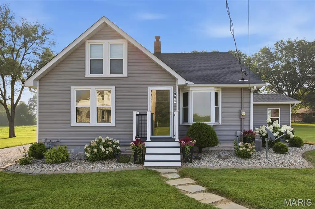 994 Main ST, Pocahontas, IL 62275
