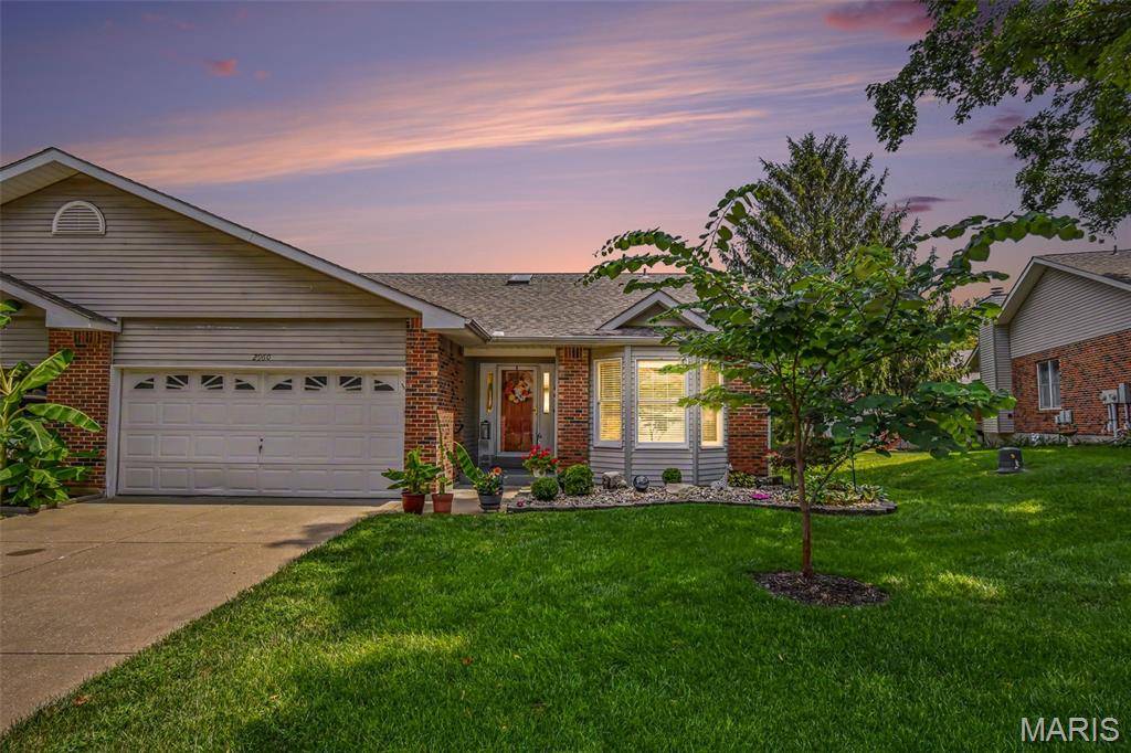 2960 Sylvan LN #5D, St Charles, MO 63301
