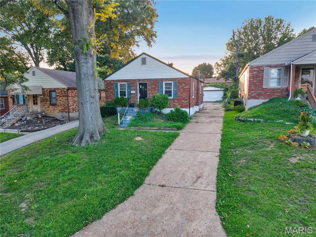 4713 Begg BLVD, Normandy, MO 63121