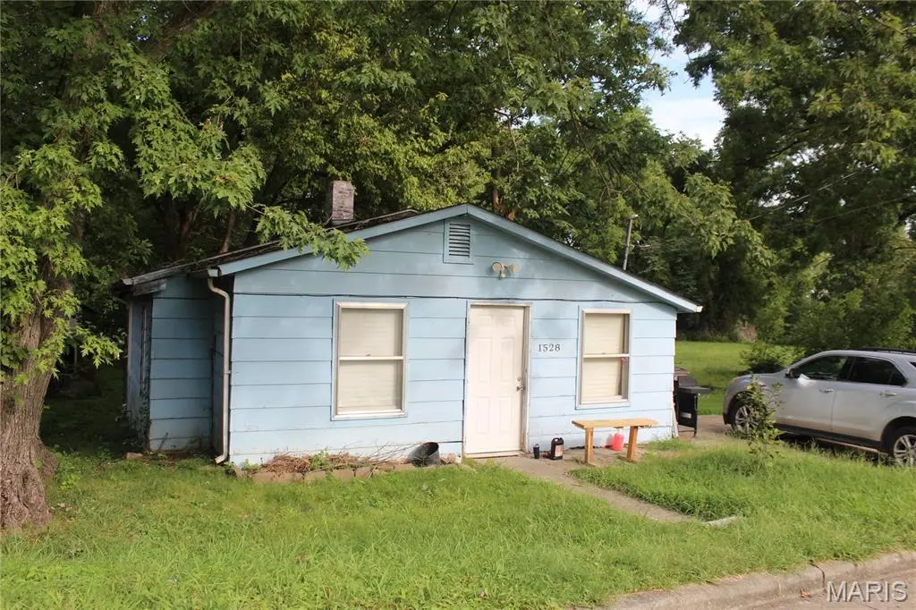 1528 N Water ST, Cape Girardeau, MO 63701