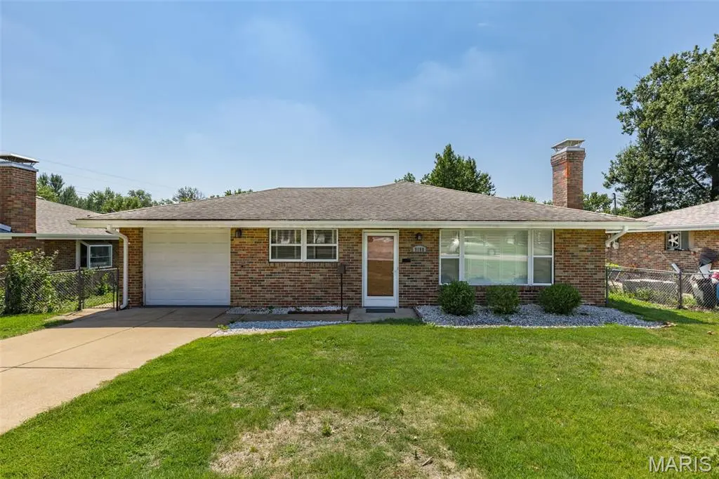 9108 Brownridge DR, St Louis, MO 63114