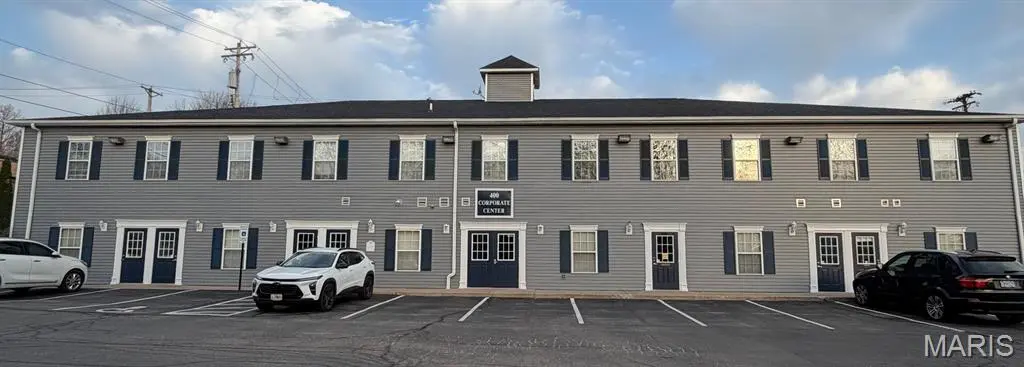 400 N Fifth ST, St Charles, MO 63301