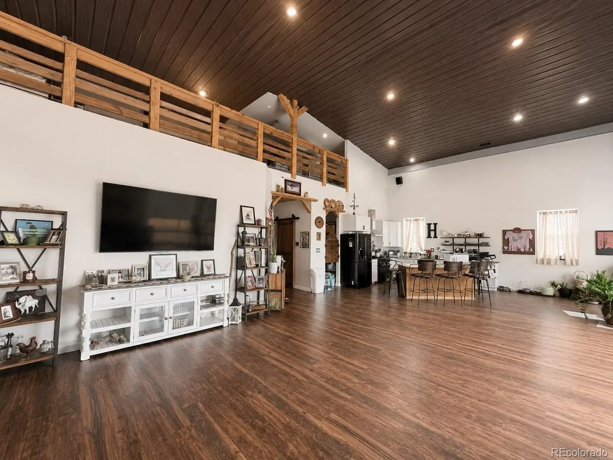 470 Bowie RD, Penrose, CO 81420